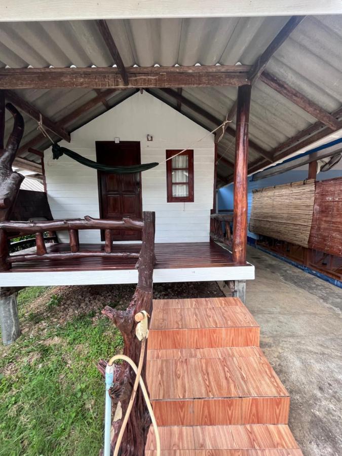 ホテルPyramid Bungalow Ban Laem Sai エクステリア 写真